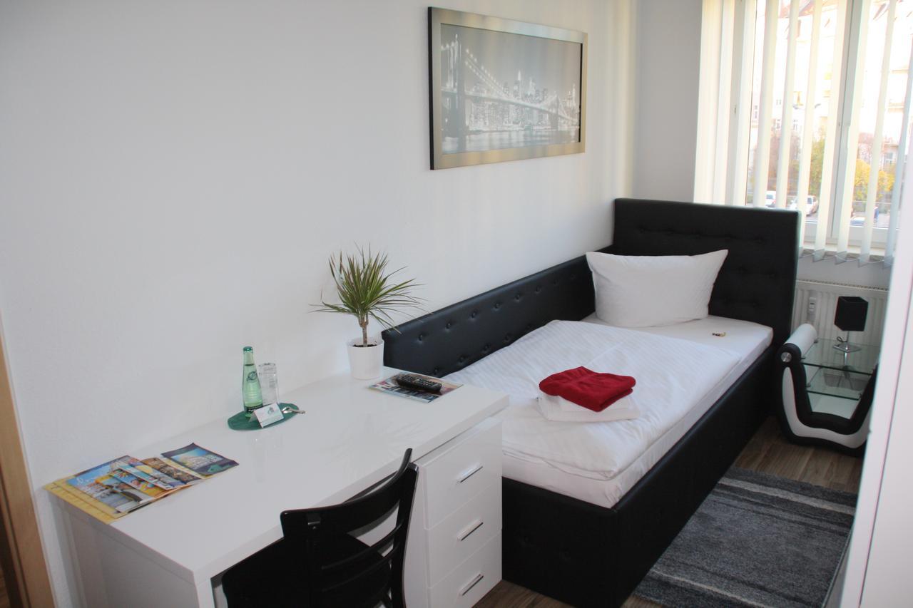 City-Hotel Plauen Bagian luar foto